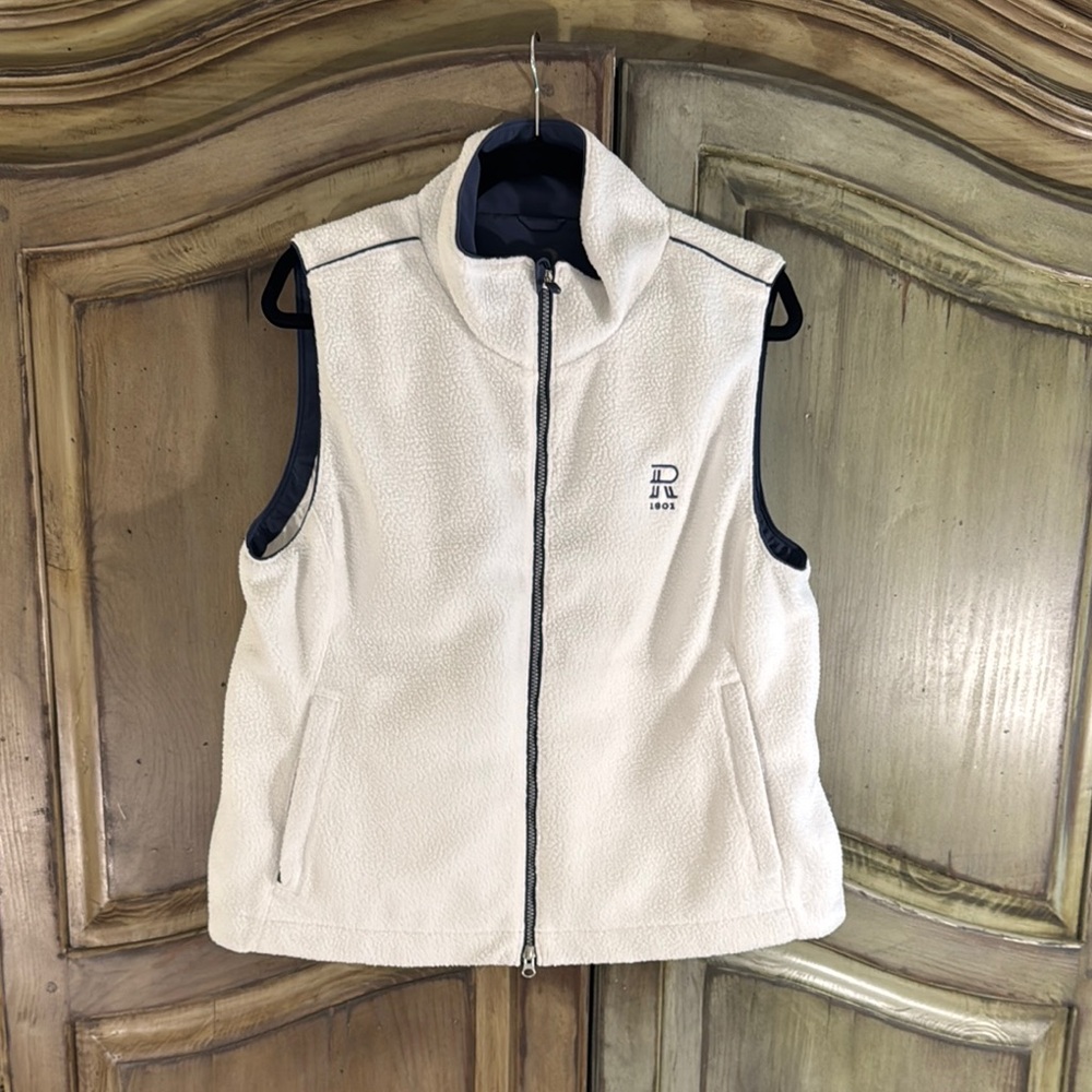 Zero Restriction Cream Fleece Vest with Black Accents